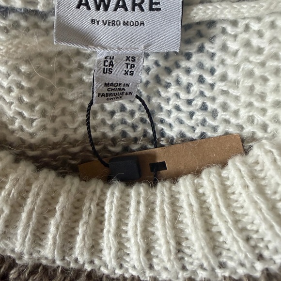 Vero Moda Blue  puffed sleeves striped knit short sleeve sweater - Picture 3 of 6